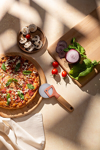Emsan Rustik Pizza Cutter