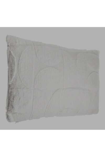 OEM White Faux Fur Decorative Pillow with Embossed Pattern for Sofa 55x37cm