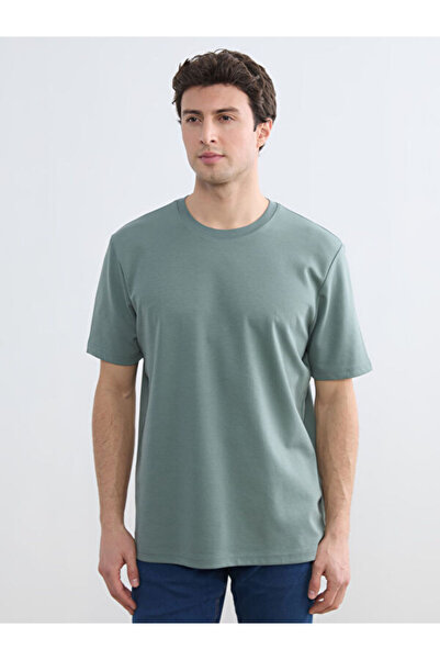 LC Waikiki Sparkling Choices from Shining Store Relaxed Fit Basic Dry Touch T...