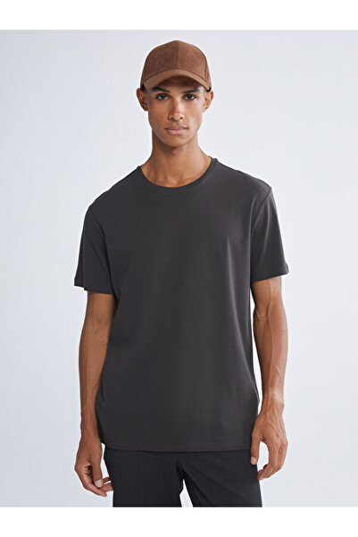 LC Waikiki Rmz Gi̇yi̇m Farkiyla Zero Roba Men's T-Shirt