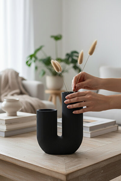 Pazarois U-Shaped Pipe Figured Design Vase Black