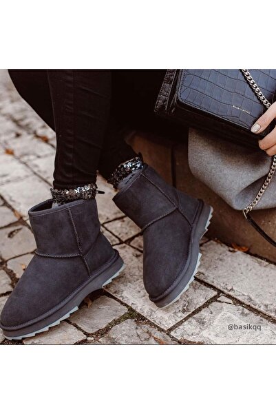 EMU SHARKY MINI - حذاء رياضي قصير القطع