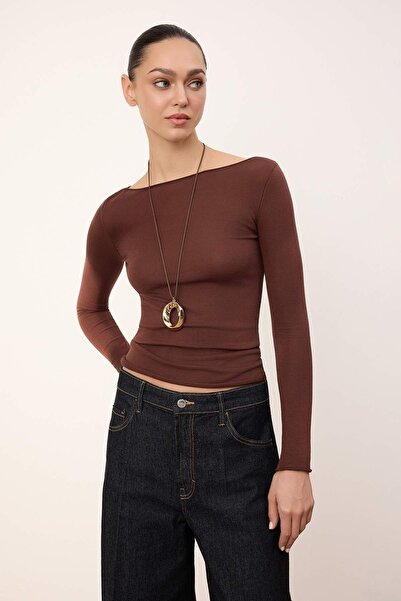 Trendyol Collection Wardrobe Essentials Brauner, weich strukturierter, schmal...