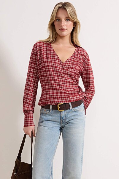 Trendyol Collection Bluză roșie din țesătură din viscoză cu cu două rânduri d...