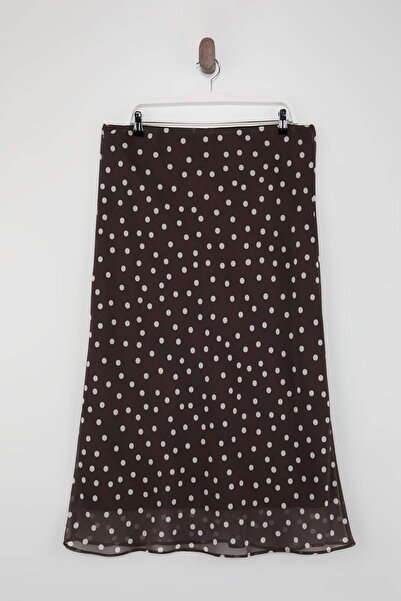 Trendyol Curve Brauner gewebter Rock in Übergröße