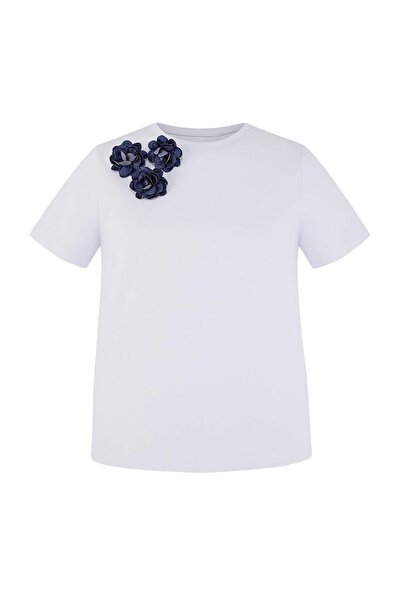 Trendyol Curve White Crew Neck Floral Accessory Knitted Plus Size T-Shirt Tbb...