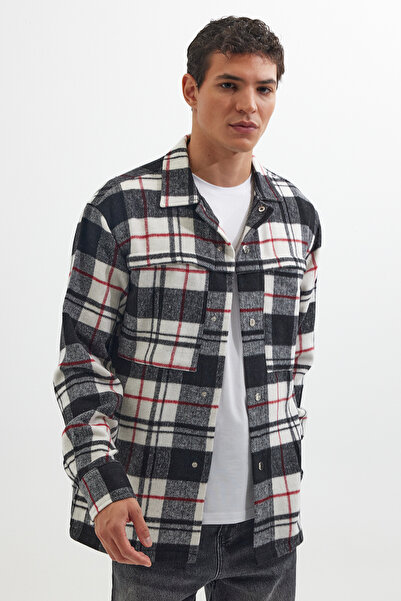 Tudors Relax Fit Uzun Kollu Armalı Tek Cepli Çıtçıtlı Kışlık Oduncu Erkek Gömlek