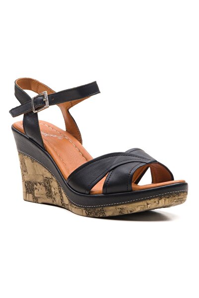 Zeynep Sıradağlı Riccarda Hakiki Deri Ortopedik Sandalet Siyah