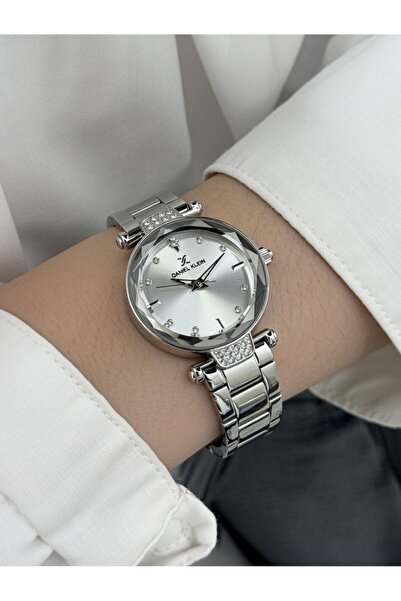 Daniel Klein KADIN KOL SAATİ METAL KASA - KORDON 3 ATM SUYA DAYANIKLI