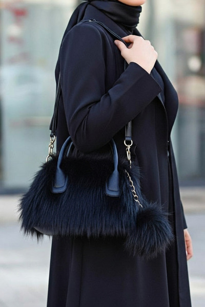 MayCap Black Synthetic Fur Hand and Arm Bag Single Compartment Stylish Bag wi...