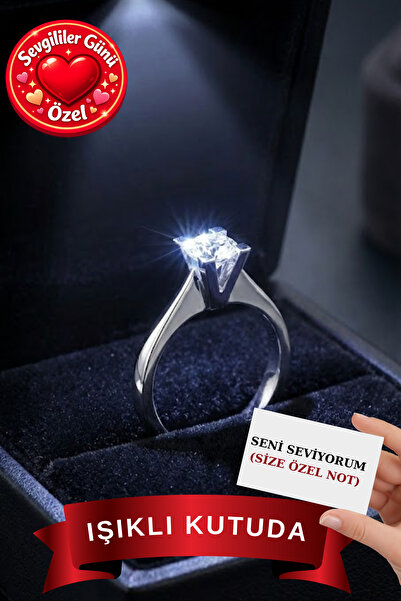 CARAT STONE Pırlanta Işıltılı ,Gümüşten Kadın Tektaş Yüzük V Model