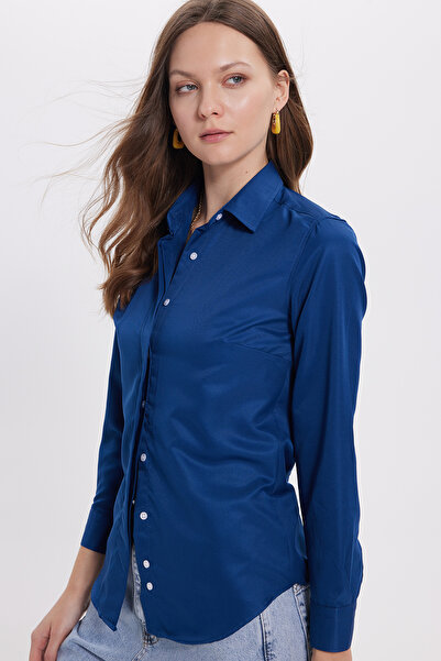 Tudors Дамска тениска с дълъг ръкав, тясна кройка, тъмно синьо, със скрити ко...