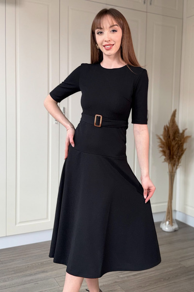 Dilay Gökoğlu Butik Μίντι μαύρο φόρεμα με κοντό μανίκι και φούστες με ζώνη