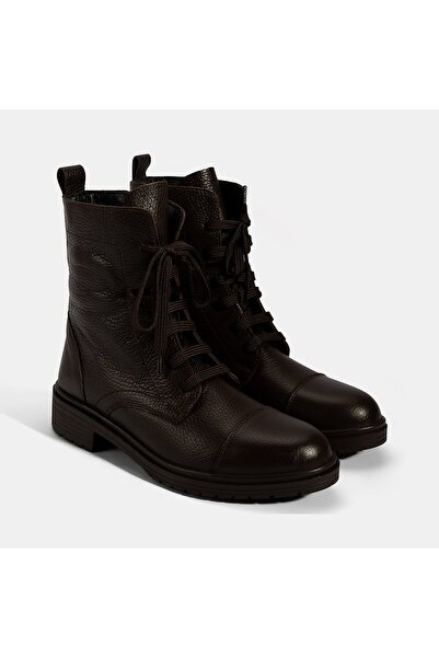 Desa Kadın Kahve Bağcıklı Deri Postal Bot