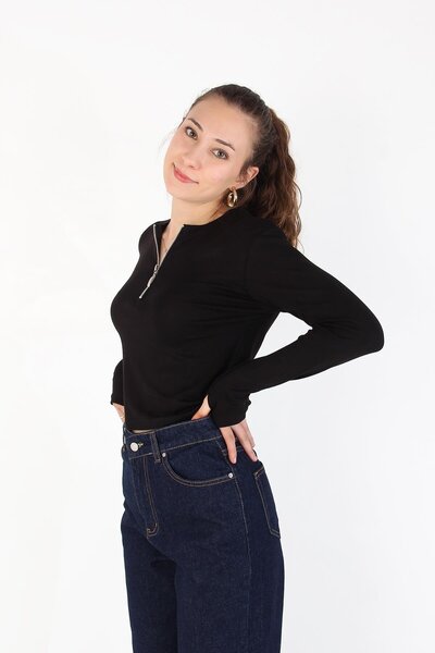 Mckanzie 6492 (N-1783) Zippered Long Sleeve Finger-Through Bodysuit