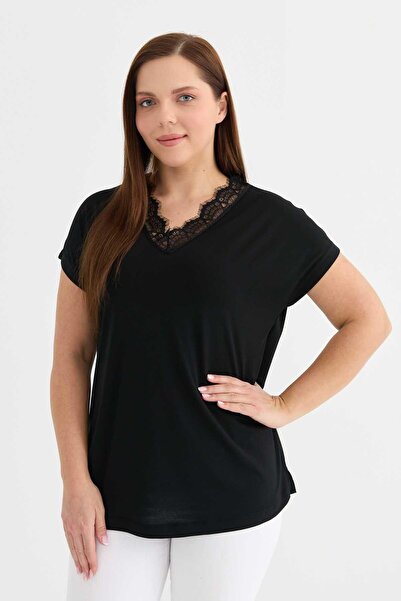 Selen Giyim Büyük Beden Düşük Kol Yakası Dantelli Penye Bluz / SİYAH