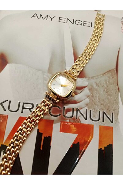 Classy Trend Model Gold Chain Cord Gold Case Special Design Women's Wristwatch