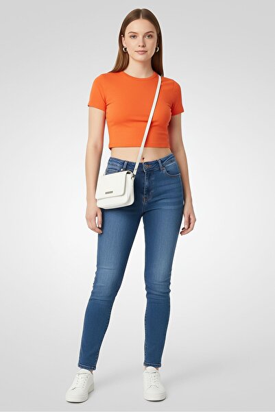 Scuderia Ferrari بنطلون جينز نسائي قابل للتمدد بقصّة عادية، أزرق