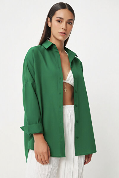 hazelin Kadın Zümrüt Yeşili Oversize Uzun Basic Gömlek HZL22W-BD139001