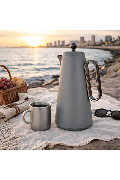 Dania Elegant hospitality thermos in a sophisticated gray color 🩶✨ – 1 liter...