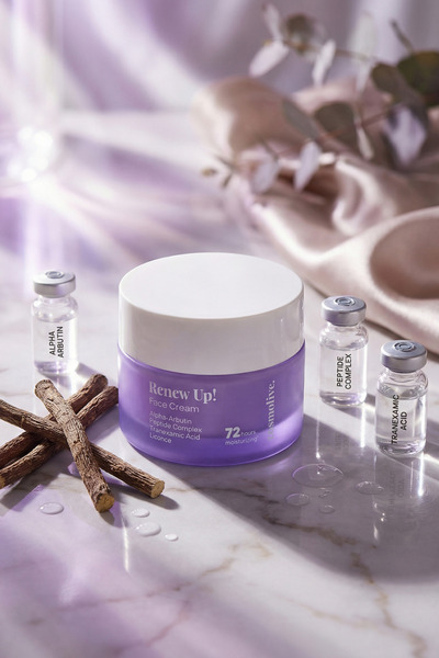 Cosmolive Yüz Kremi Koyu Leke Karşıtı Aydınlık & Pürüzsüz Cilt Için Etkili Bakım