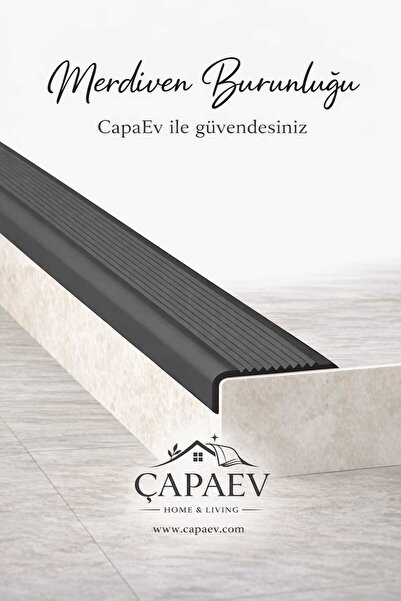 SİYAH Pvc Merdiven Burunluğu Oluklu Kaymayı Önleyici Pvc Merdiven Burunluğu- Siyah Renk