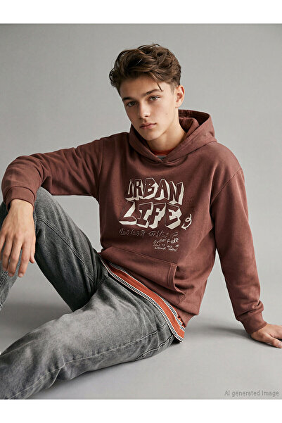 LC Waikiki Φούτερ με κουκούλα για αγόρια σε μπορντό χρώμα