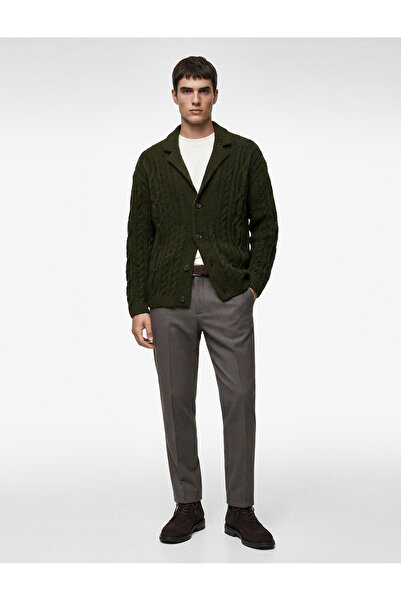 Koton سترة تريكو بأكمام طويلة وياقة على شكل حرف V وأزرار مزخرفة