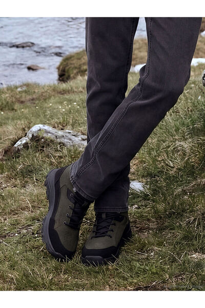 LC Waikiki أحذية الرحلات الرجالية ذات الأربطة من فيجن للموسم الجديد