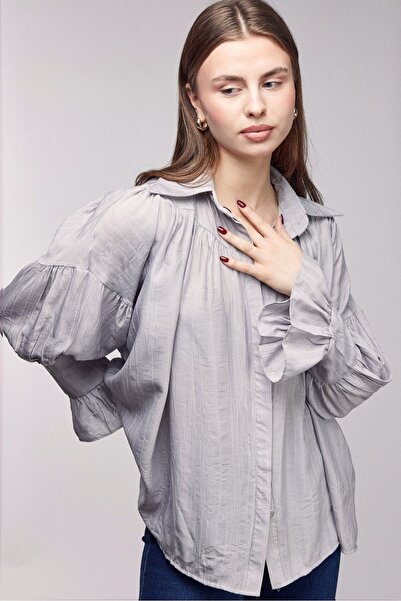 Saade Дамска широка блуза с ниски рамене и текстурирана материя - детайли на ...