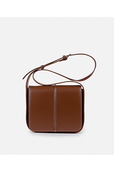 İpekyol Kapaklı deri görünümlü çanta