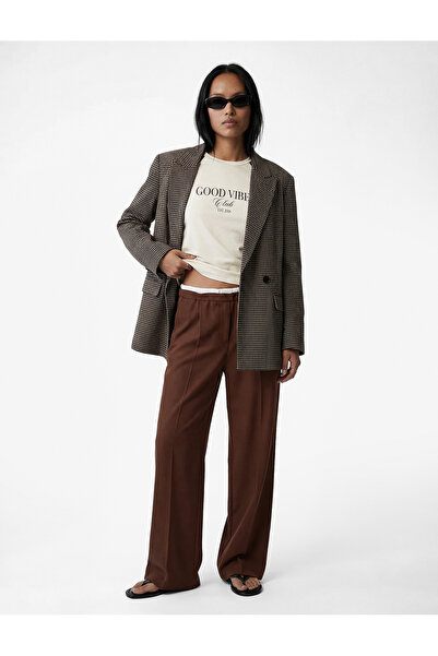 Koton Υφασμάτινο παντελόνι με φαρδύ πόδι με λεπτομέρεια από πιλέτα, δεμένη μέ...