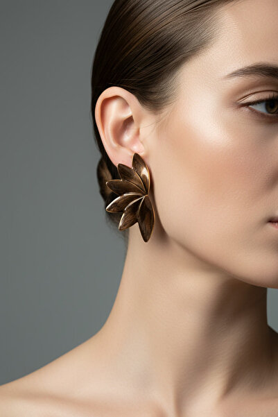 BHR AKSESUAR Brown Half Flower Earrings (5.5 cm)