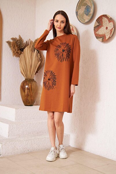 Darlin Moda تونيك نسائي مزين بأزرار مطبوعة بلون أسمر DM60346