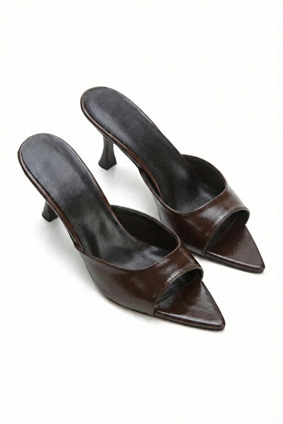 elvinshoes Margaret kadın kahverengi sivri burun terlik