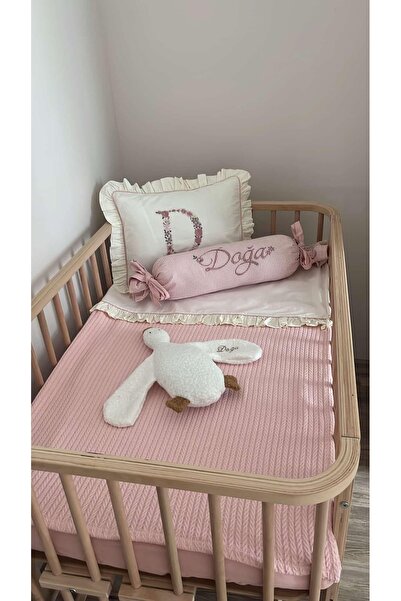 GAYE EV TEKSTİLİ Nakışlı Bebek Pike Takımı (Şeker Yastıklı)