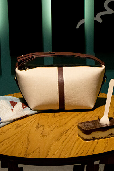 ALURA LUXE Krem Acı Kahve Detaylı Şeritli Canvas El ve Omuz Çantası-Charm Çan...