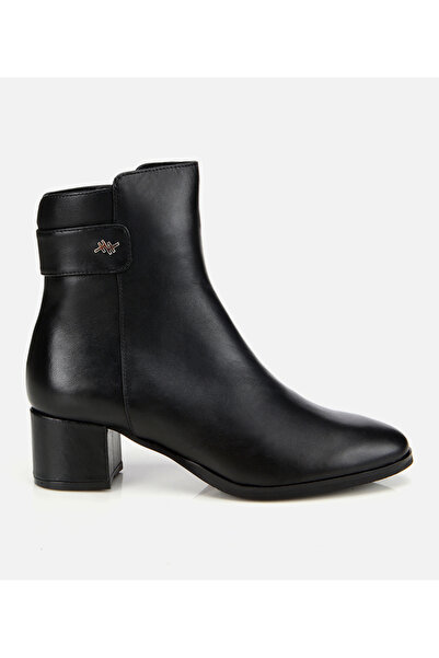 Hotiç Kadın Deri Siyah Toka Detaylı Bilekte Topuklu Bot