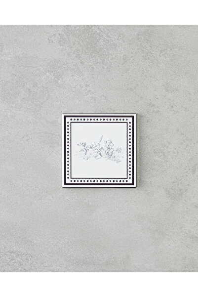 English Home قاعدة أكواب فيكتوريا سيراميك 10.8x0.8 سم أسود - أبيض