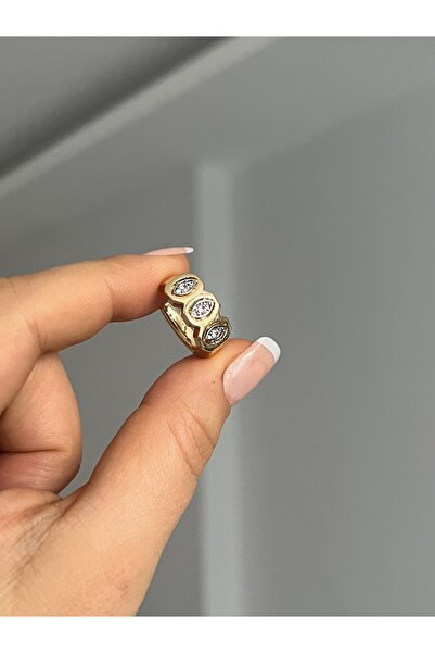 BusradanDesign أقراط من سلسلة خاصة بلونين من الذهب اللامع وحافة بيضاوية الشكل...