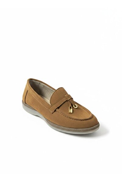 guijarro Masculine Lines, Feminine Touch: Women's Loafer with Gold Charm Detail
