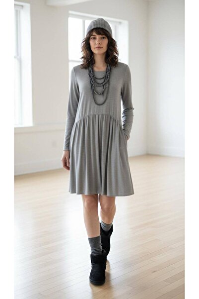 Kokoş Kadını GRİ ELBİSE