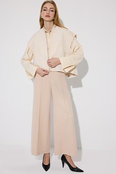 Touché Privé Embroidered Short Gabardine Vest