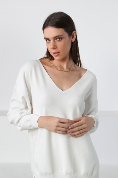 Ferraro White V-Neck Slit Viscose Women's Knitwear Sweater