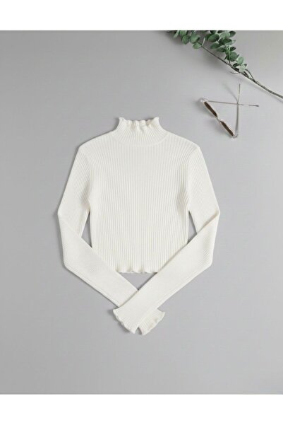 Paraf style Women's White Ribbed High Neck Crop Knit Blouse