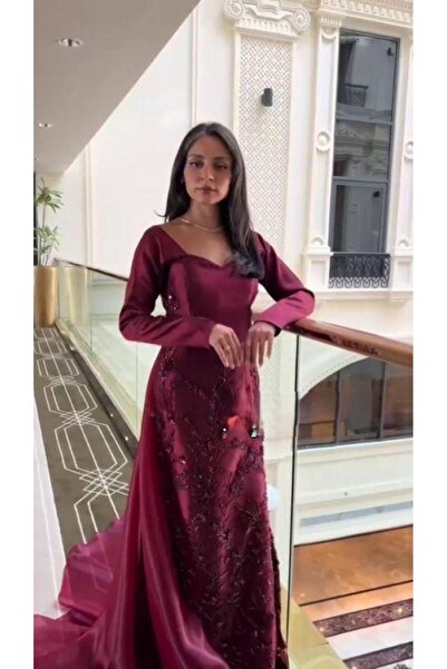 Genenic Distinctive evening dress