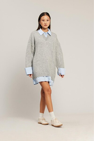 Nisan Shirt-Like V-Neck Dress