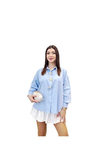 ÜMB broş detaylı oversize gömlek