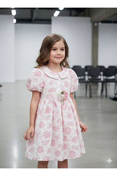 Pyramid masterpieces Elegant girls dress
