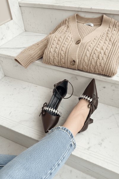 DİVOLYA Jeremy Brown Stone Bow (cu toc de 8 cm) Pantofi cu toc și vârf ascuțit